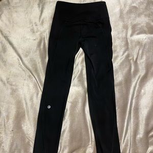 Black size 4 lulu leggings luxtreme fabric 25 inch